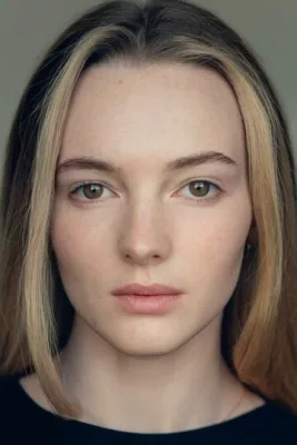Алана Блур